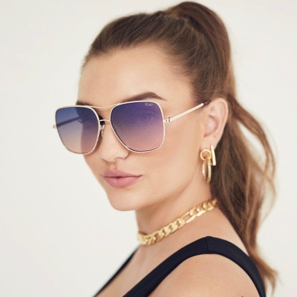 Quay x Chrissy Stop & Stare Twist Sunglasses Gold - Picture 2 of 6